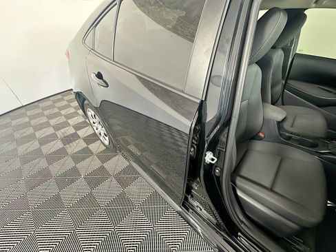 Used 2024 Toyota Corolla LE FWD image 27