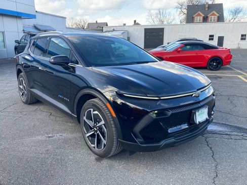 New 2026 Chevrolet Equinox EV LT AWD/4WD image 1