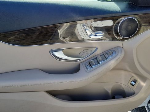 Certified 2019 Mercedes-Benz C 300 Sedan image 20