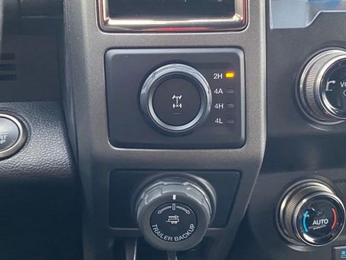 Used 2019 Ford F150 Raptor w/ Equipment Group 802A Luxury image 20