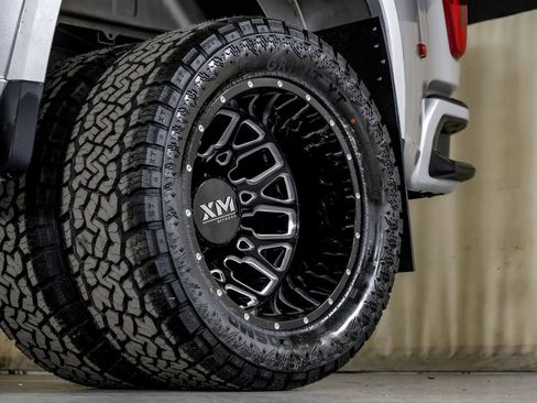 Used 2023 Chevrolet Silverado 3500 LT w/ Convenience Package image 57