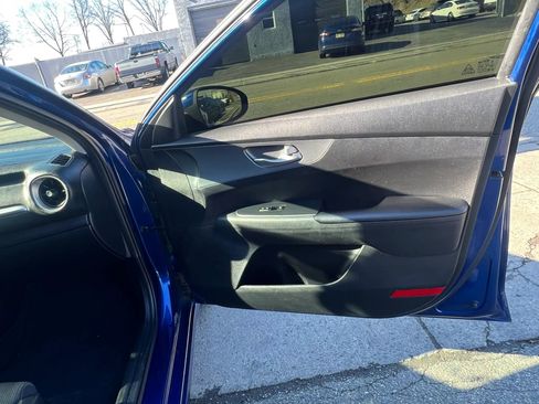 Used 2021 Kia Forte LXS image 29