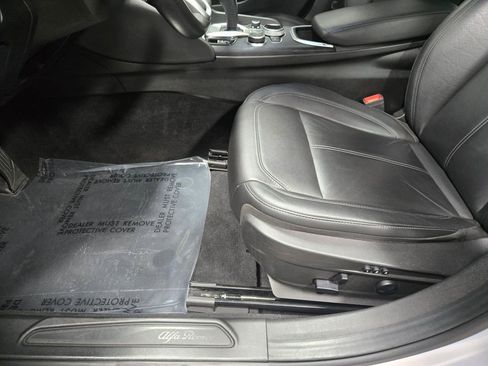 Used 2021 Alfa Romeo Giulia Sprint w/ Nero Edizione image 12