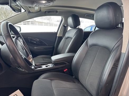 Used 2014 Buick LaCrosse Base image 14