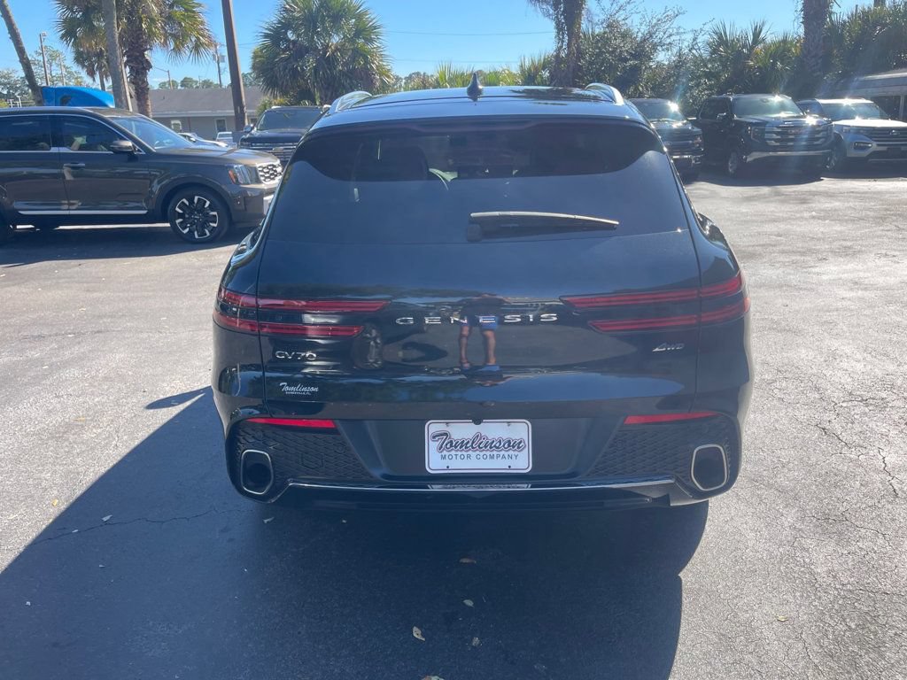 Used 2022 Genesis GV70 2.5T w/ Select Package AWD/4WD image 4