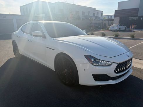 Used 2018 Maserati Ghibli S image 2