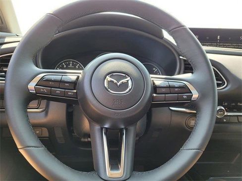 Used 2025 MAZDA CX-30 AWD 2.5 S w/ Preferred Package image 11