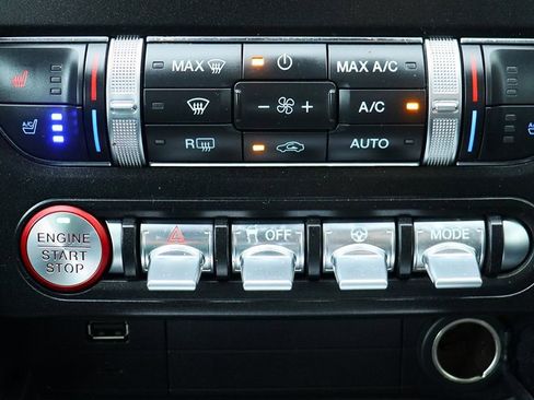 Used 2022 Ford Mustang Premium image 40