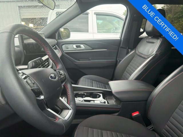 Certified 2025 Ford Explorer ST-Line AWD/4WD image 5