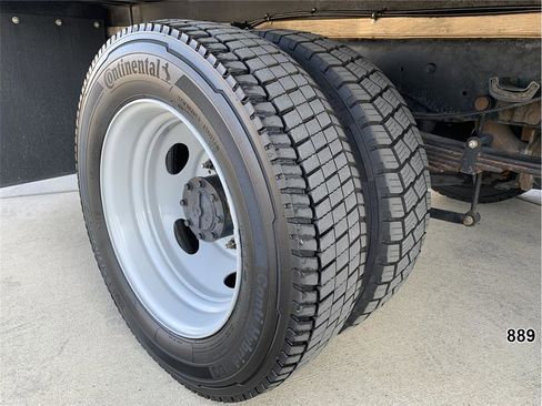 Used 2020 Ford F550 2WD Regular Cab Super Duty image 23