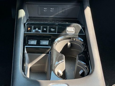 Used 2025 Nissan Murano SV image 14