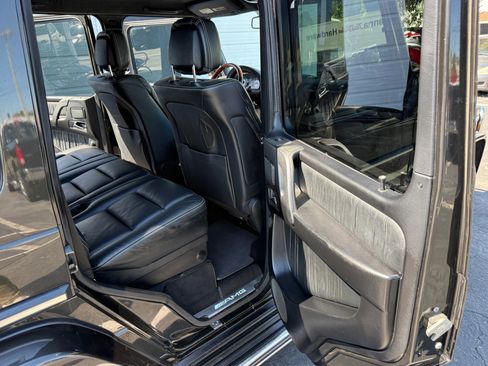 Used 2011 Mercedes-Benz G 55 AMG 4MATIC image 17