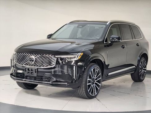 New 2026 Volvo XC90 B6 Plus AWD/4WD image 1