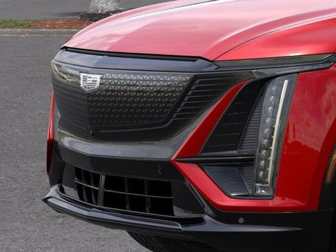New 2026 Cadillac Lyriq Signature Sport AWD/4WD image 13