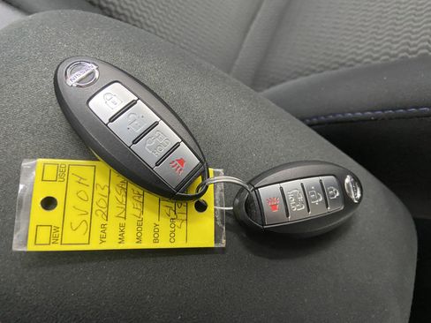 Used 2013 Nissan Leaf S w/ Charger Pkg image 28