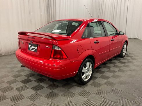 Used 2005 Ford Focus ZX4 Sedan image 7