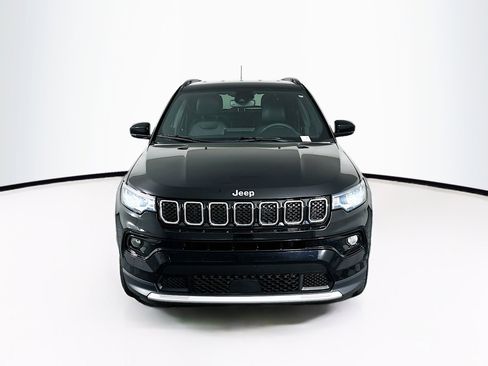 Used 2023 Jeep Compass Limited image 2