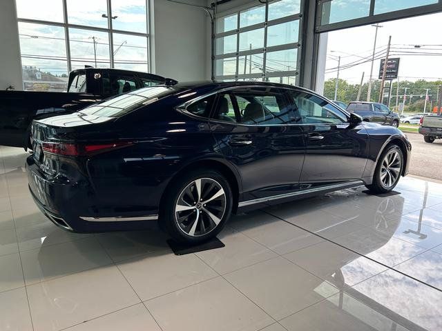 Used 2021 Lexus LS 500 AWD w/ Accessory Package (Z1) image 7