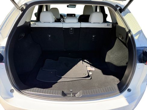 Used 2021 MAZDA CX-5 Touring w/ Touring Preferred SV Package image 17