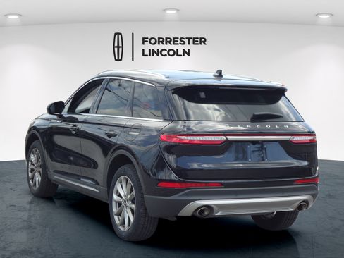 Used 2022 Lincoln Corsair AWD w/ Premium Package image 5