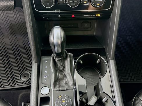 Used 2022 Volkswagen Atlas Cross Sport SEL image 23