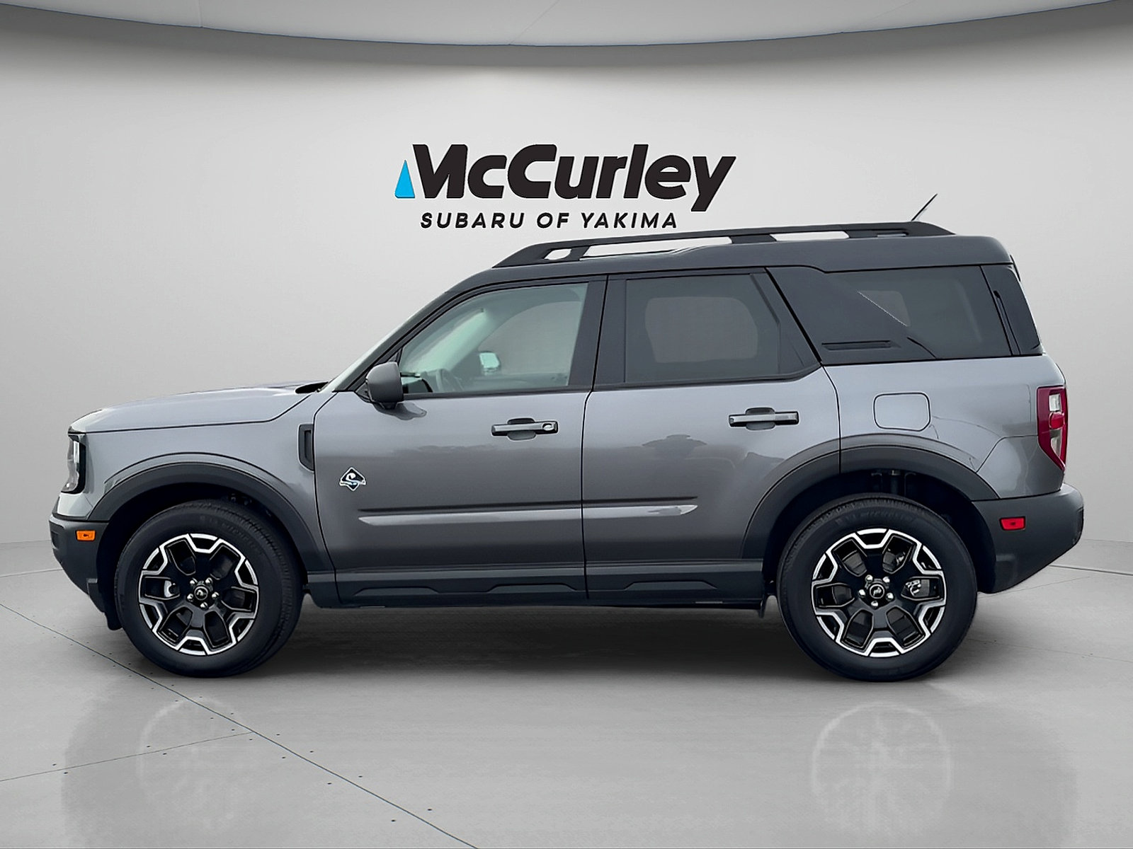 Used 2025 Ford Bronco Sport Outer Banks w/ Outer Banks Tech Package+ AWD/4WD image 3