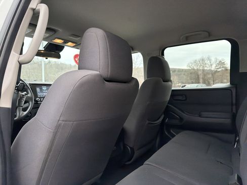 Used 2022 Nissan Frontier S w/ Technology Package image 26