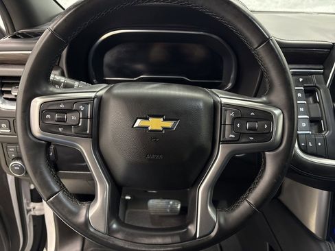 Used 2024 Chevrolet Suburban LT image 22