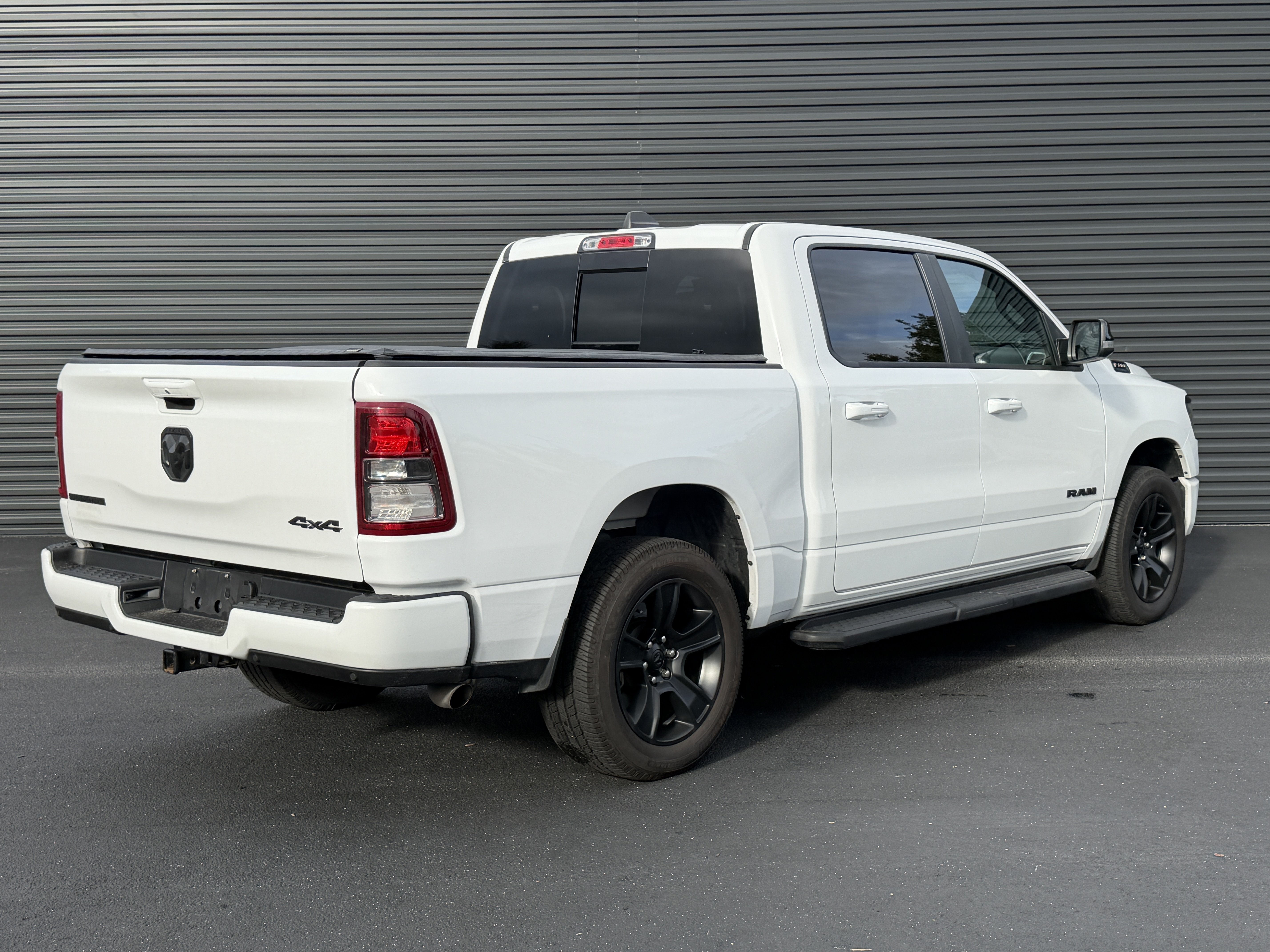 Used 2022 RAM 1500 Big Horn AWD/4WD image 9