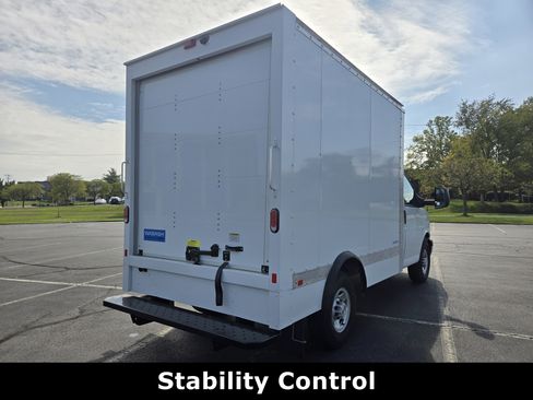 New 2024 Chevrolet Express 3500 w/ Power Convenience Package image 7