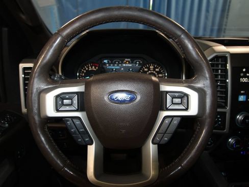 Used 2018 Ford F150 King Ranch w/ Equipment Group 601A Luxury AWD/4WD image 13