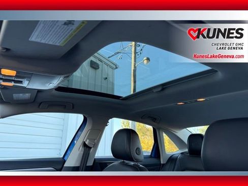 Used 2024 Volkswagen Jetta SE image 21