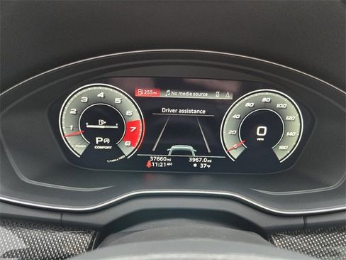 Used 2021 Audi SQ5 Prestige w/ Prestige Package image 23