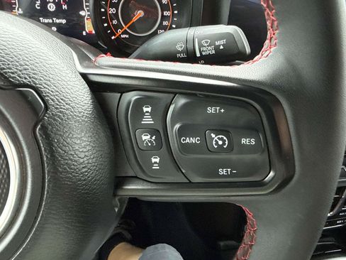 Used 2025 Jeep Gladiator Rubicon AWD/4WD image 25