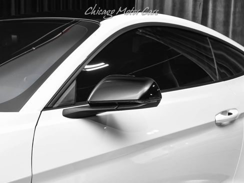 Used 2022 Ford Mustang Shelby GT500 w/ Carbon Fiber Track Pack RWD image 35