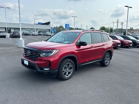 Certified 2024 Honda Passport TrailSport image 1
