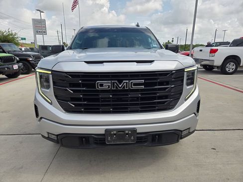 Used 2022 GMC Sierra 1500 Elevation AWD/4WD image 8