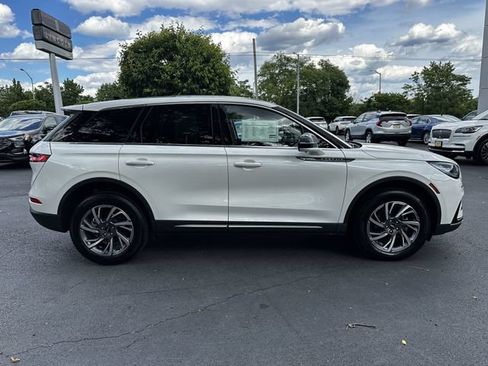Certified 2024 Lincoln Corsair AWD w/ Equipment Group 101A image 4