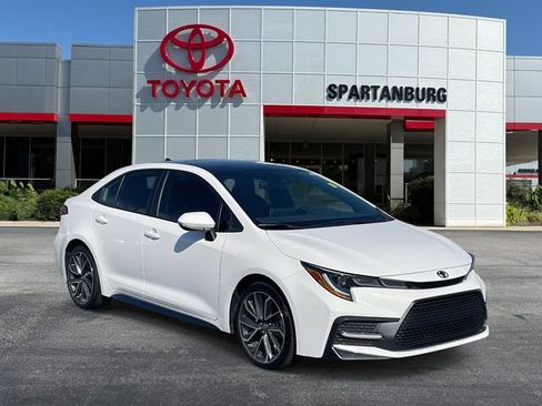 Used 2022 Toyota Corolla XSE image 1