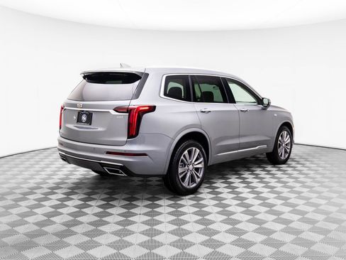 New 2025 Cadillac XT6 Premium Luxury image 8