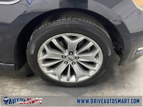 Used 2015 Ford Taurus Limited image 21