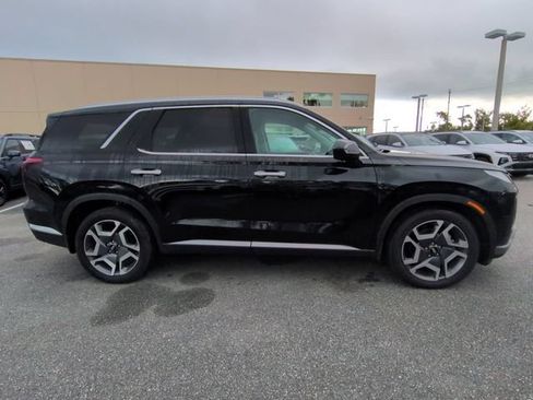 Used 2025 Hyundai Palisade Limited FWD image 4