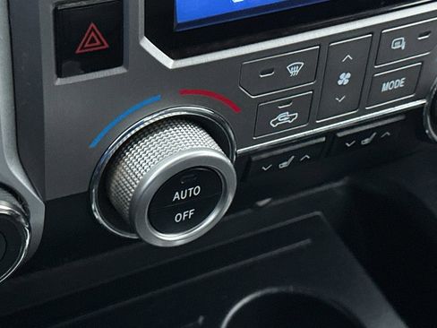 Used 2017 Toyota Tundra Limited image 28