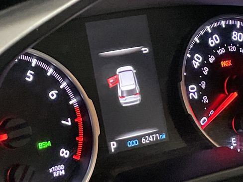 Used 2020 Toyota RAV4 XLE w/ Convenience Package image 10