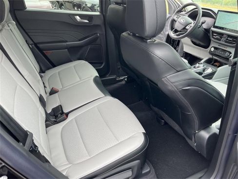 New 2025 Ford Escape Base image 27