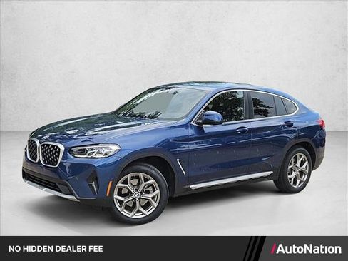 Used 2025 BMW X4 xDrive30i AWD/4WD image 1