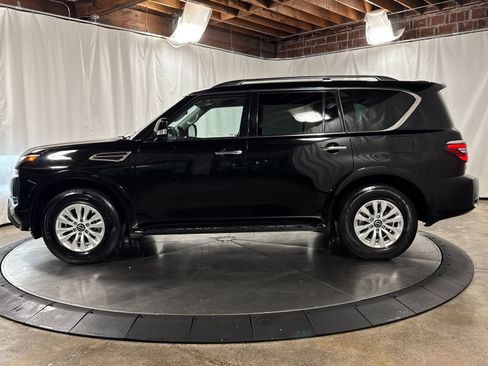 Used 2023 Nissan Armada SV AWD/4WD image 8