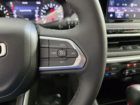 New 2026 Jeep Compass Latitude image 21