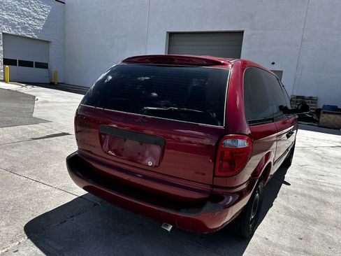 Used 2003 Dodge Caravan SE FWD image 5