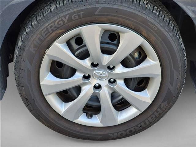 Used 2026 Toyota Corolla LE FWD image 16